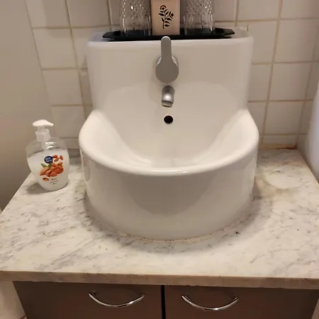 Tammikallio Guest House, Near The Airport - Kodikas Vierasmaja Tuusulassa * Tuusula