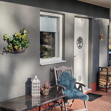 Tammikallio Guest House, Near The Airport - Kodikas Vierasmaja Tuusulassa