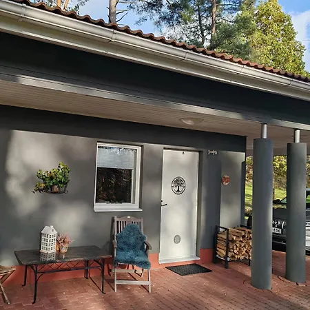 Tammikallio Guest House, Near The Airport - Kodikas Vierasmaja Tuusulassa Casa vacanze *