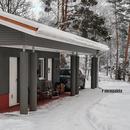 Tammikallio Guest House, Near The Airport - Kodikas Vierasmaja Tuusulassa トゥースラ